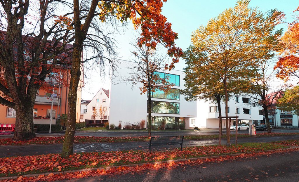 Neubau von Wohn- und Gewerbebebauung Riedleparkstrasse